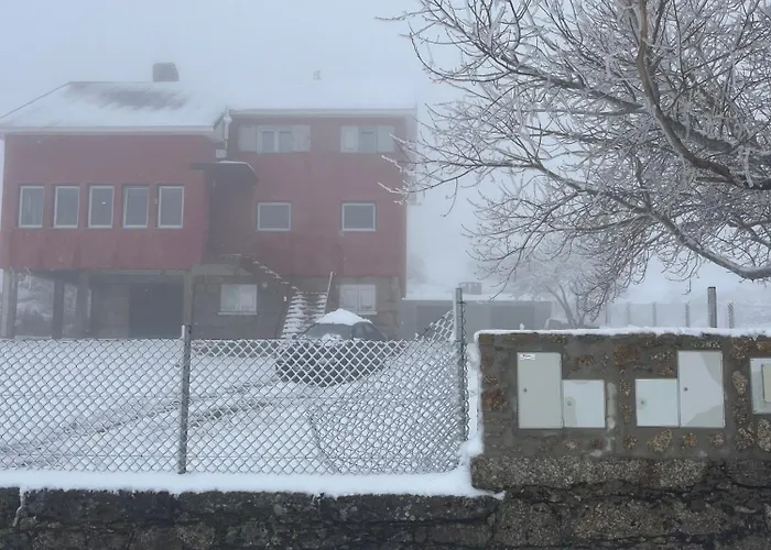 Casa Do Baloico Cortes do Meio